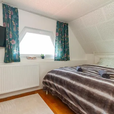 2br Lavender Hideaway House By Nw